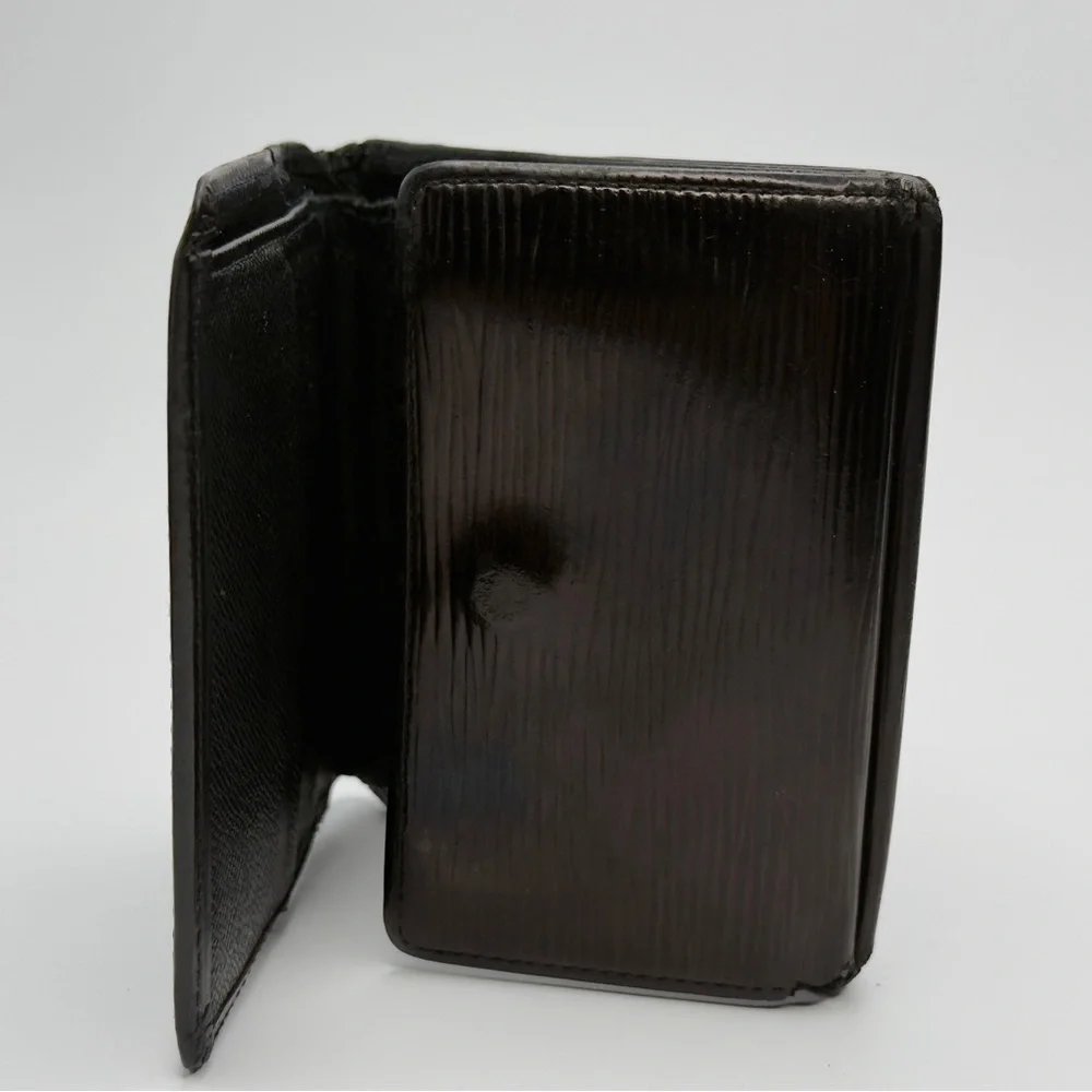 Louis Vuitton Black Epi Leather Elise Compact Tri-Fold Wallet | Unisex | Used |